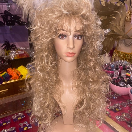 Sandy Honey Blonde Long Synthetic Wig