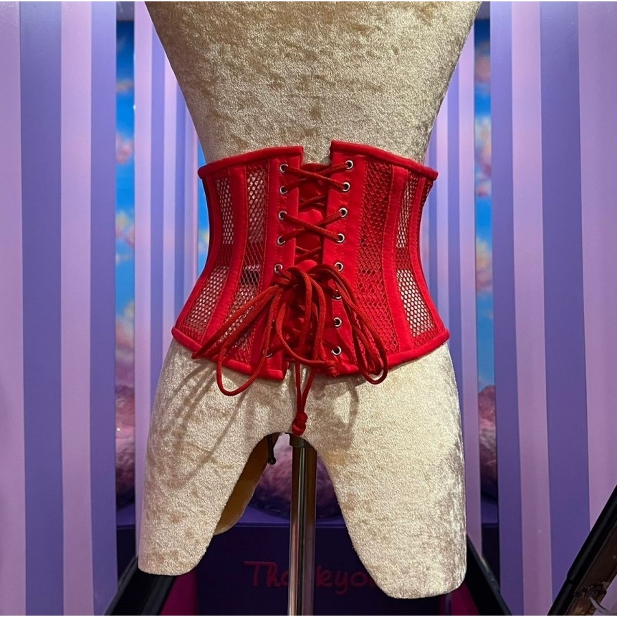 Red Mesh Cincher