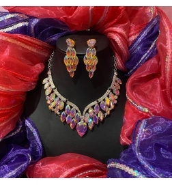 The Teardrop Jewellery Set