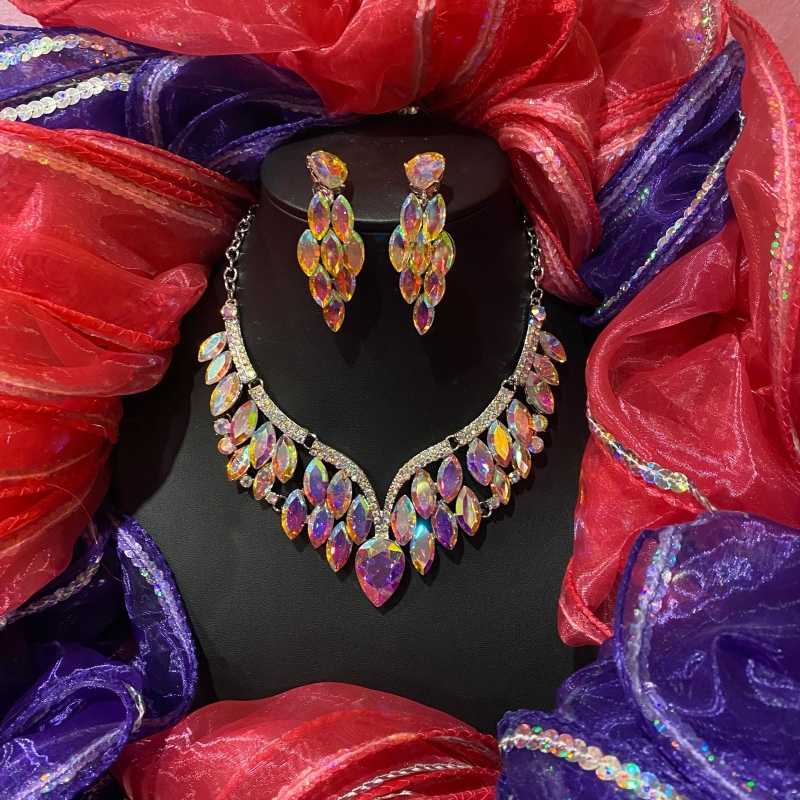 The Teardrop Jewellery Set