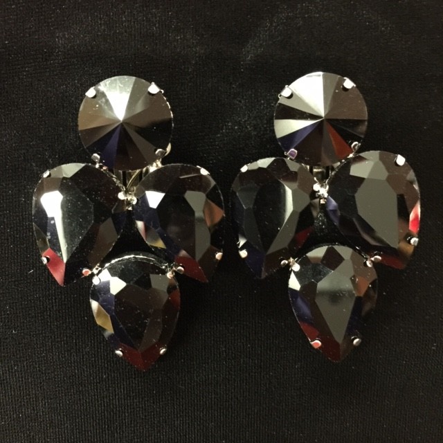 Black Crystal Diamante Showgirl Earring E01